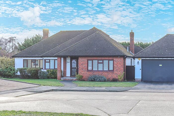 4 Bedroom Detached Bungalow For Sale In The Willows, Thorpe Bay, SS1