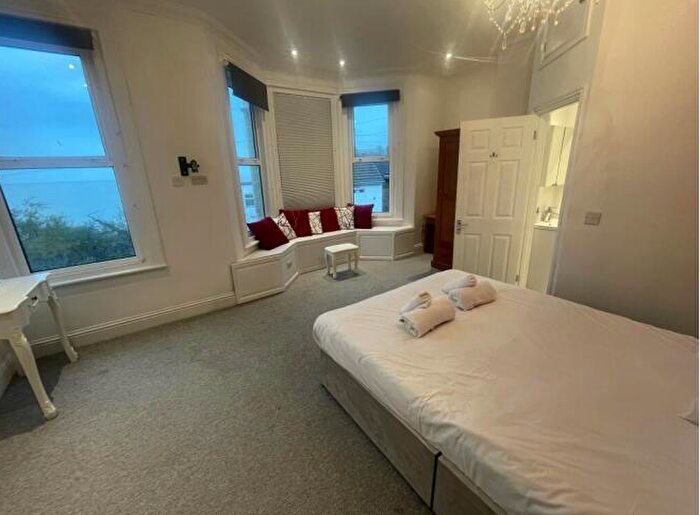 1 Bedroom Flat To Rent In Sea View Terrace, Margate, CT9