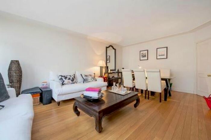 4 Bedroom Mews House To Rent In Moscow Road, Bayswater, London, W2