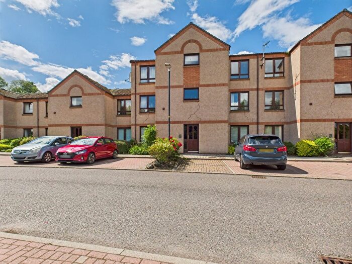 1 Bedroom Flat For Sale In Cambrai Court, Dingwall, IV15