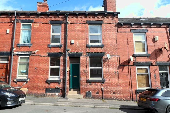 2 Bedroom Terraced House To Rent In Armley, Leeds, LS12