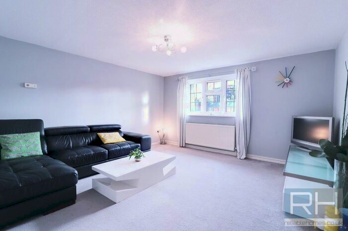 1 Bedroom Apartment To Rent In Leicester Road, Barnet, EN5