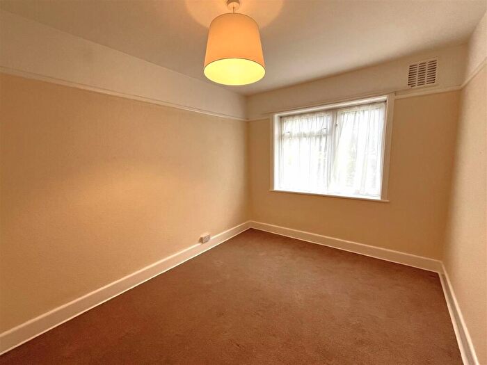 2 Bedroom Apartment For Sale In West Court, Bridport, DT6