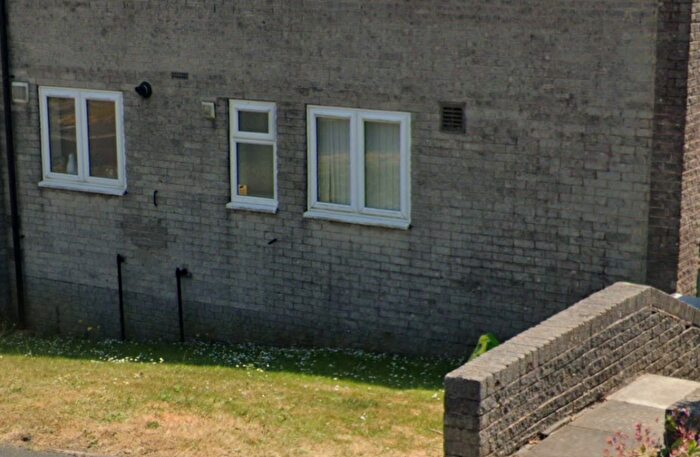 2 Bedroom Flat To Rent In Rye Lane, Pellon, Halifax, Calderdale, HX2