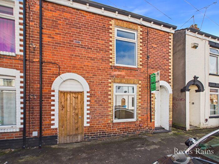 2 Bedroom End Of Terrace House For Sale In Folkestone Street, Hull, HU5