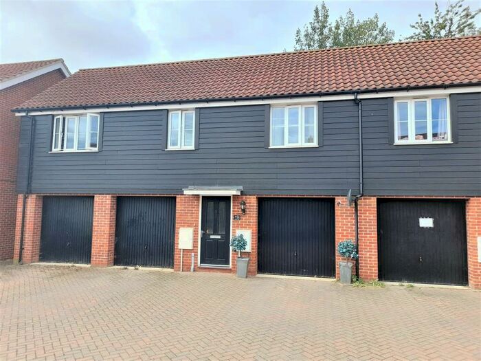 2 Bedroom House To Rent In Brooke Way, Stowmarket, IP14