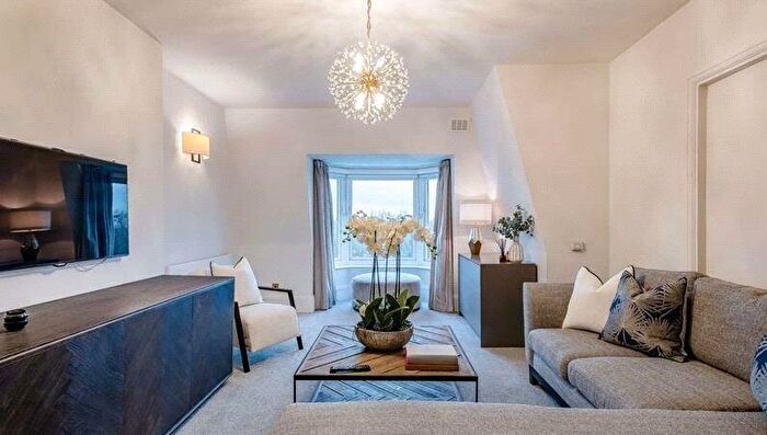 4 Bedroom Penthouse To Rent In Park Road, London, NW8