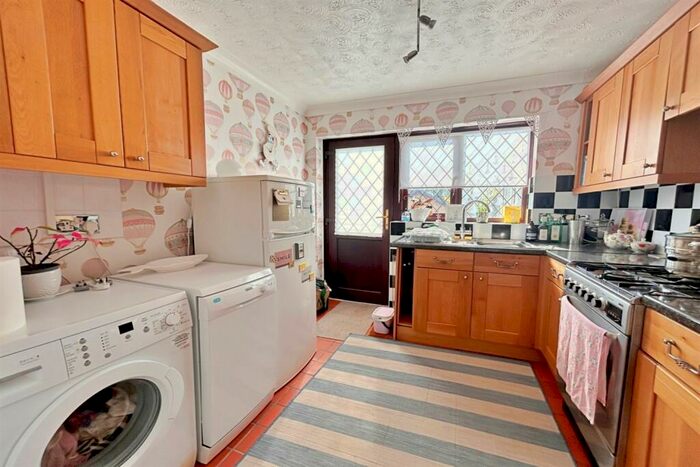 3 Bedroom End Of Terrace House For Sale In Charlton Marshall, DT11