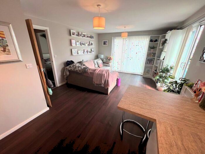 1 Bedroom Flat To Rent In Broughton Lane, Salford, M7