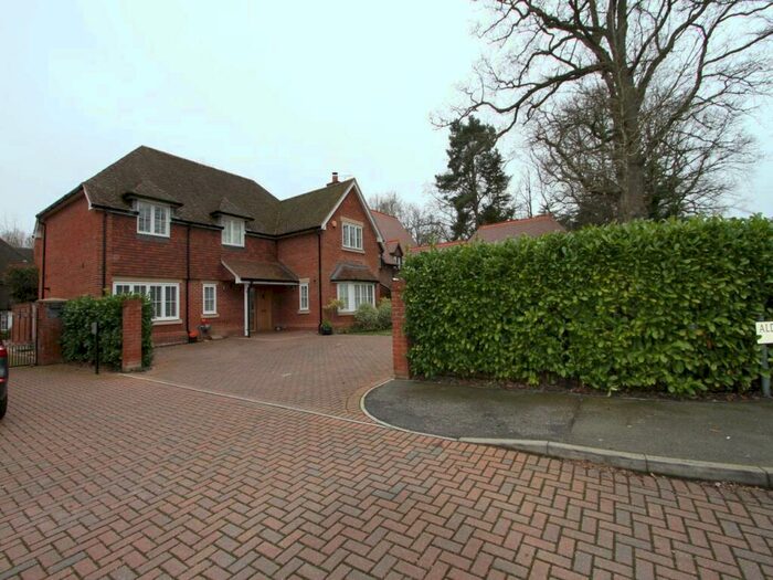4 Bedroom House To Rent In Locks Ride, Ascot, Berkshire, SL5