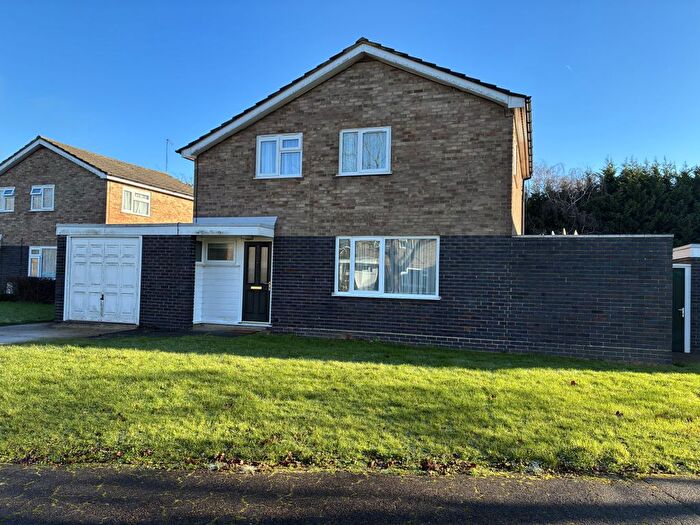 3 Bedroom Property To Rent In Handley Page Close, Bedford, MK43