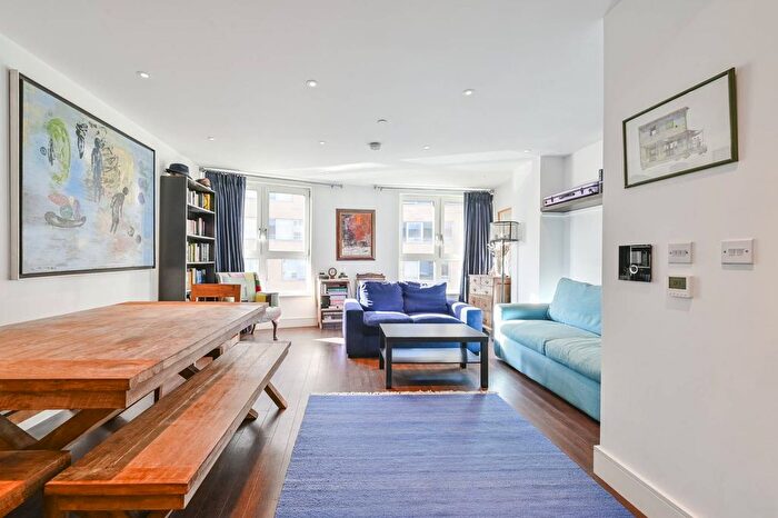 1 Bedroom Flat To Rent In Queensland Road, Arsenal, London, N7