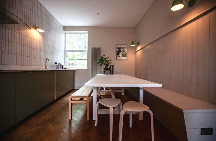 10 Bedroom Semi-Detached House To Rent In Beech Grove, Manchester, Greater Manchester, M14