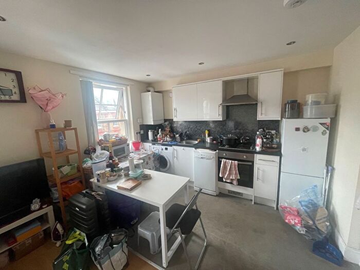 1 Bedroom Flat To Rent In Flat C, Harrow Road, W9