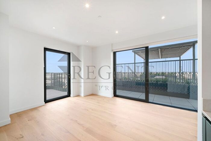 1 Bedroom Flat To Rent In Sutherland Apartments, Alba Square, SW1W