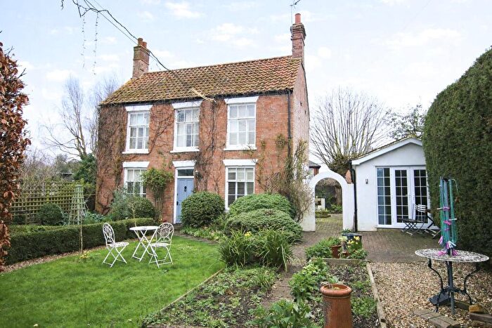4 Bedroom Detached House For Sale In Fairfield Road, Saxmundham, IP17