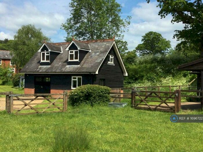 1 Bedroom Detached House To Rent In Shute End, Salisbury, SP5