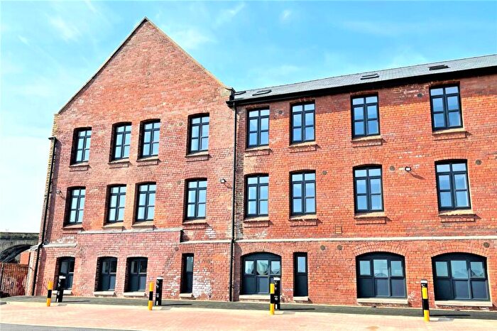 1 Bedroom Apartment For Sale In Viaduct Road, Leeds, West Yorkshire, LS4