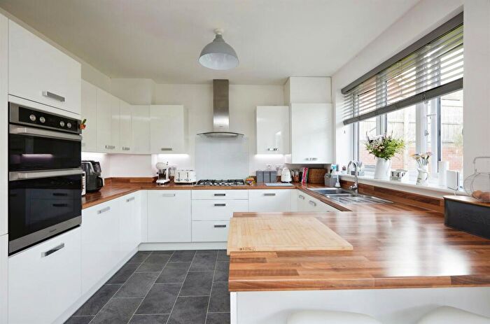 4 Bedroom Detached House For Sale In Mccudden Drive, Longhedge, Salisbury, SP4