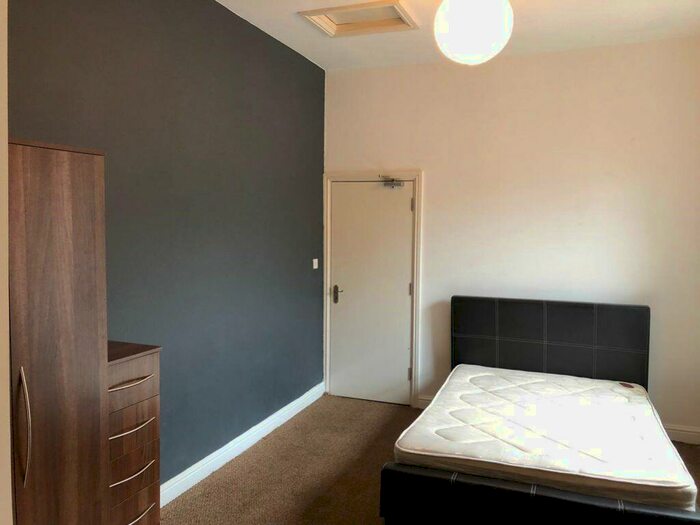 Studio To Rent In Student Studio - - Uttoxeter New Road, DE22