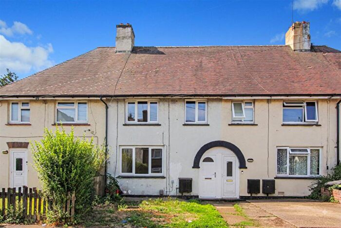 3 Bedroom Terraced House For Sale In , Priory Road, Wellingborough, NN8
