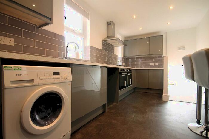 6 Bedroom Maisonette To Rent In Bayswater Road, Jesmond, NE2
