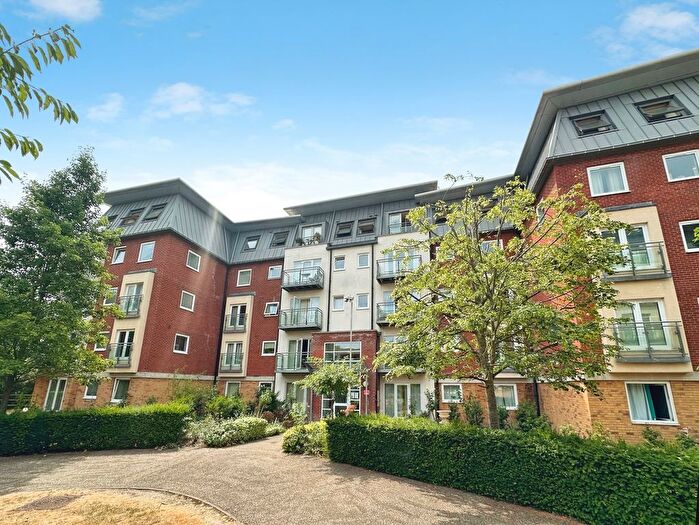 2 Bedroom Flat For Sale In Winterthur Way, Basingstoke, Hampshire, RG21
