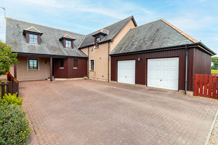 4 Bedroom Detached House For Sale In Hillside, Montrose, DD10