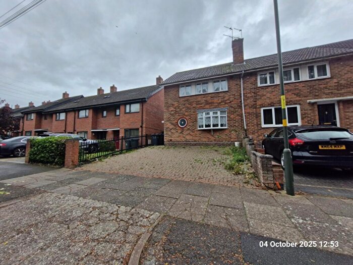 2 Bedroom Semi-Detached House To Rent In Shelfield Road, Birmingham, West Midlands, B14