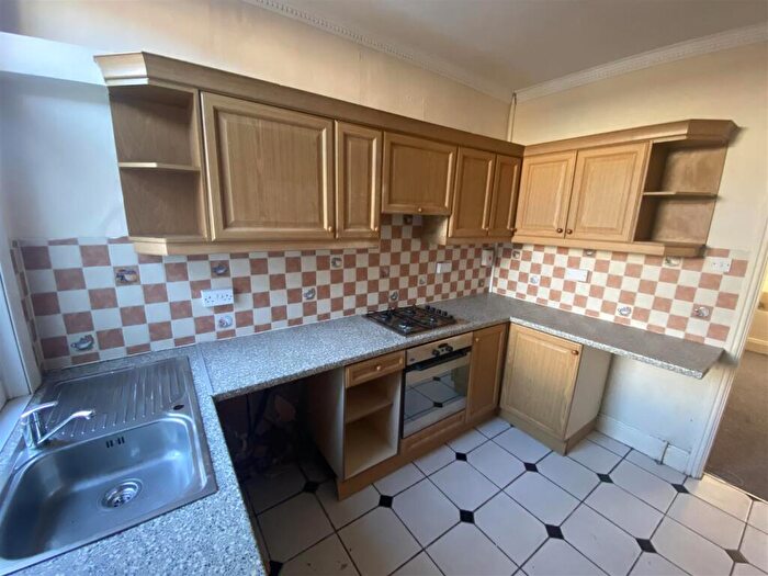 2 Bedroom Terraced House To Rent In Stoneclose Avenue, Hexthorpe, Doncaster, DN4