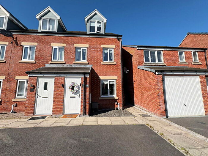 3 Bedroom Town House For Sale In Linnet Road, Maghull, L31