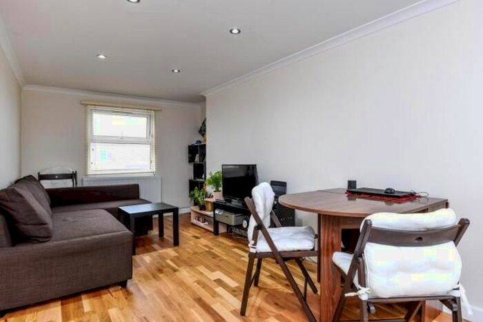2 Bedroom Flat To Rent In Ilderton Road, Bermondsey, SE15