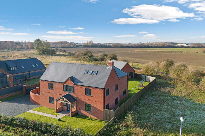 6 Bedroom Detached House For Sale In Elm Road, March, Cambridgeshire, Sat Nav, PE15