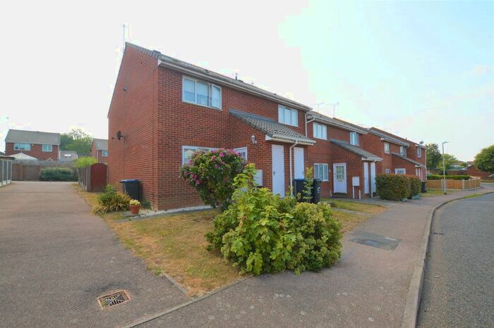 2 Bedroom Semi-Detached House To Rent In Westmarsh Drive, Cliftonville, Margate, CT9