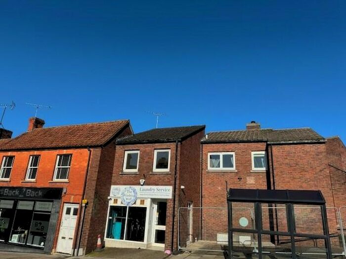 1 Bedroom Flat To Rent In High St, Glastonbury, BA6