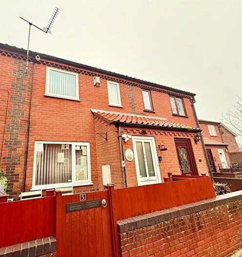 2 Bedroom Terraced House For Sale In Getliff Mews, Great Yarmouth, NR30