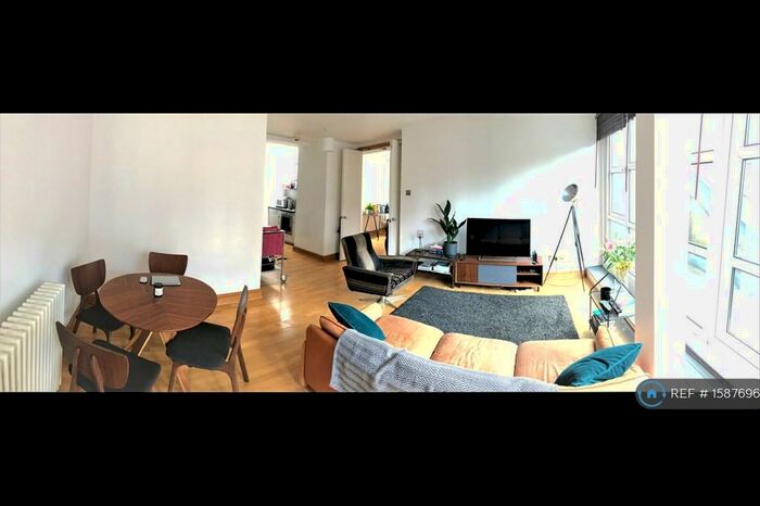 1 Bedroom Flat To Rent In Pear Tree Court, London, EC1R