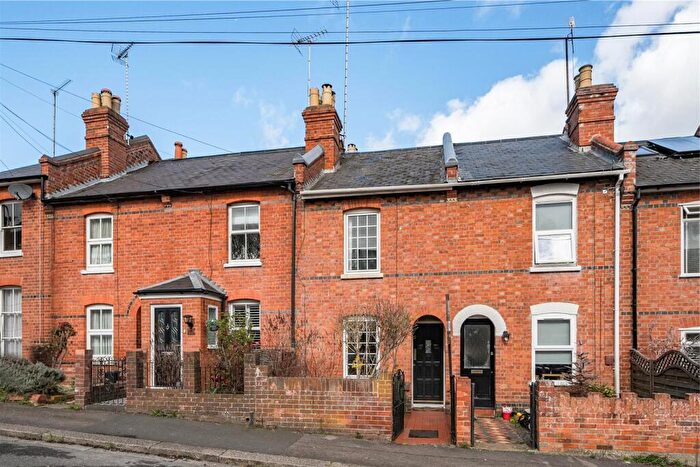 3 Bedroom Terraced House For Sale In Queen Street, Caversham, Reading, RG4