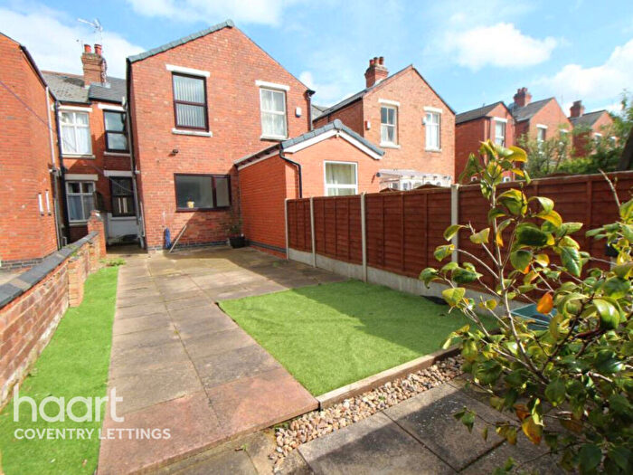 3 Bedroom Terraced House To Rent In Sir Thomas Whites Road, Coventry, CV5