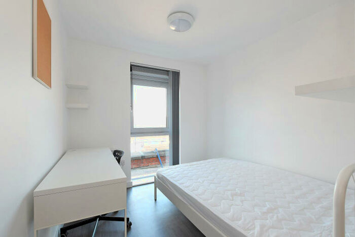 5 Bedroom Apartment To Rent In Rockingham Lane, Sheffield, S1