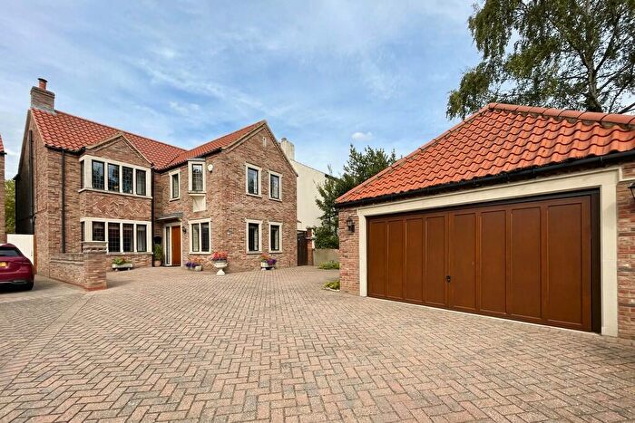 4 Bedroom Detached House For Sale In Brethergate, Westwoodside, Doncaster, DN9