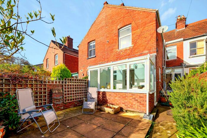 3 Bedroom Terraced House For Sale In Hillside Avenue, Exeter, EX4