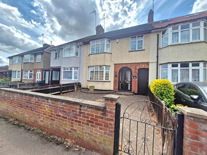 3 Bedroom Terraced House For Sale In Rothersthorpe Road, Delapre, Northampton, NN4