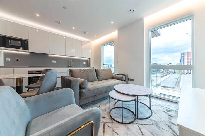 1 Bedroom Apartment To Rent In Kennedy Building, Lanchester Way, London, SW11