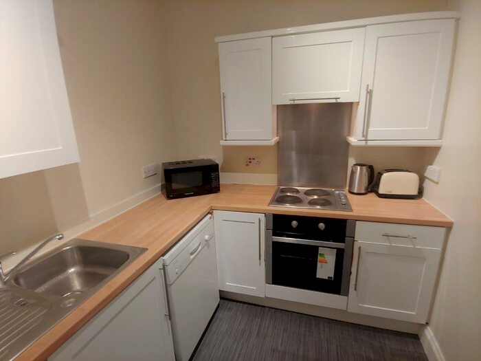 5 Bedroom Flat To Rent In Clerk Street, Newington, Edinburgh, EH8