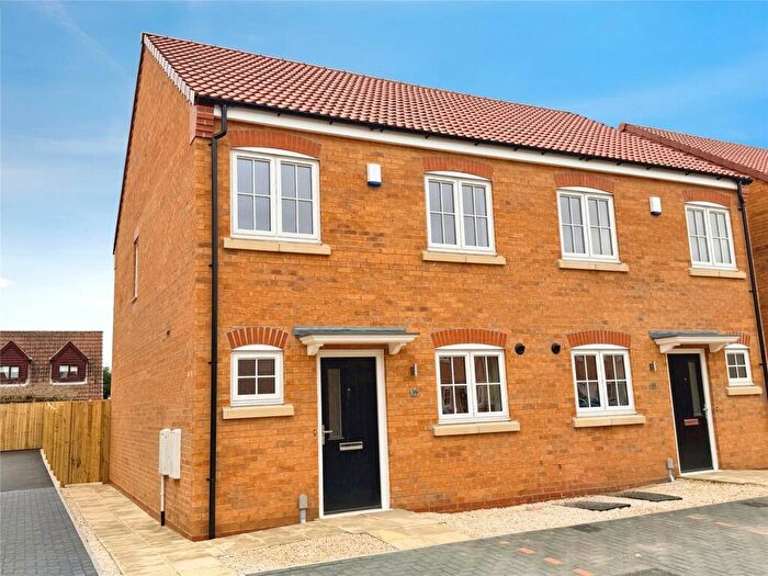 3 Bedroom Semi-Detached House For Sale In Hurst Avenue, Armthorpe, Doncaster, South Yorkshire, DN3