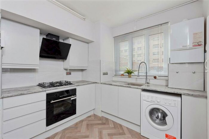 3 Bedroom Apartment To Rent In Patten House, Manor House, N4