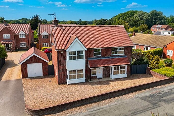 4 Bedroom Detached House For Sale In The Street, Sutton, Norwich, NR12