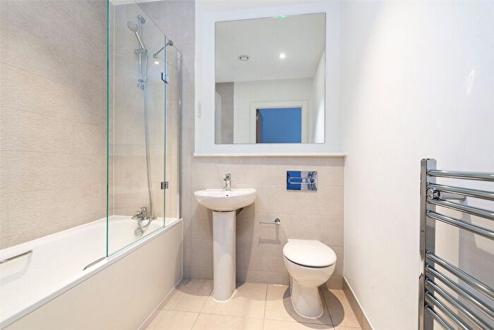 2 Bedroom Flat To Rent In South House, Gillingham Gate Road, ME4