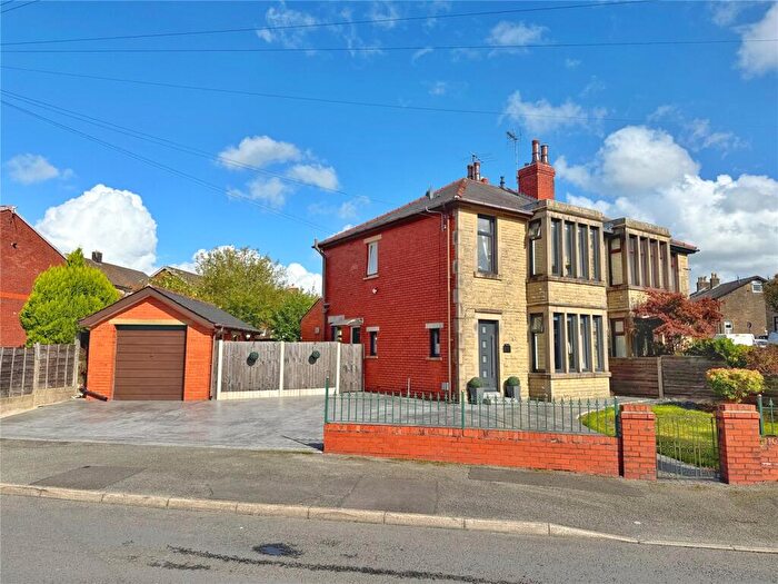 3 Bedroom Semi-Detached House For Sale In Eden Avenue, Edenfield, Ramsbottom, Bury, BL0